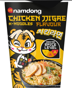 Namdong Danie błyskawiczne kluski o smaku kurczaka z saszetką przyprawową chili 84 g